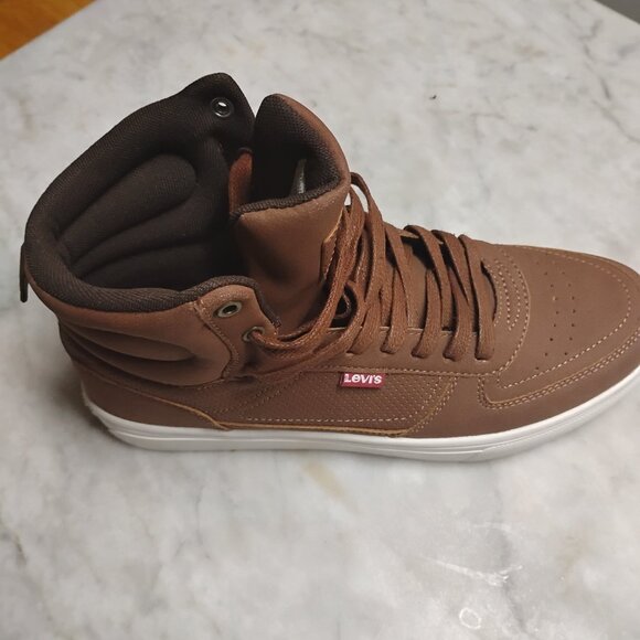 Shoes - Picture 3 of 4